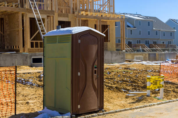 Best Portable restroom trailer rental  in Emerd Mountain, AL